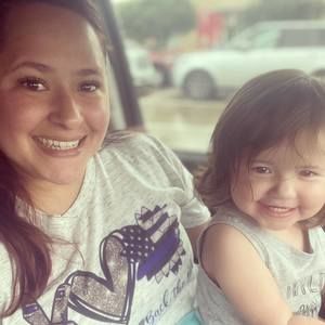 Meet your Posher, Laura